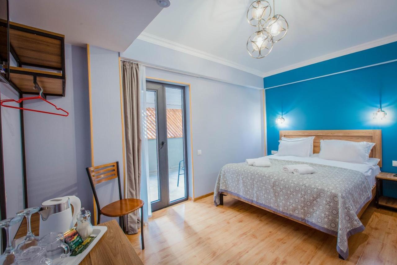 Central Gate Hotel In Heart Of Tiflis Exterior foto